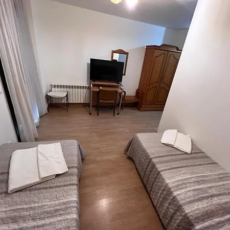 Puente De Piedra Szálloda