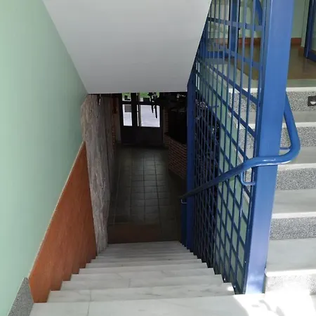 Puente De Piedra 호텔 사모라