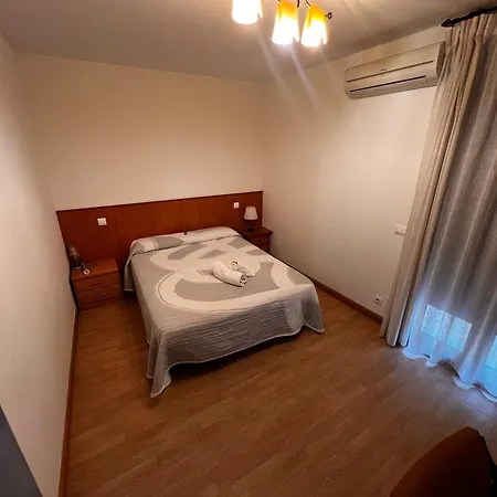 Hotel Puente De Piedra