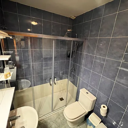 Puente De Piedra 호텔 사모라