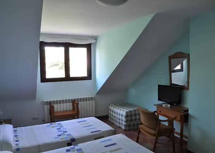 Hotel Puente De Piedra Zamora