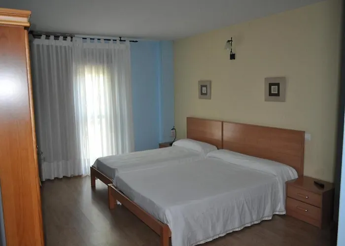 Puente De Piedra Hotel 2*