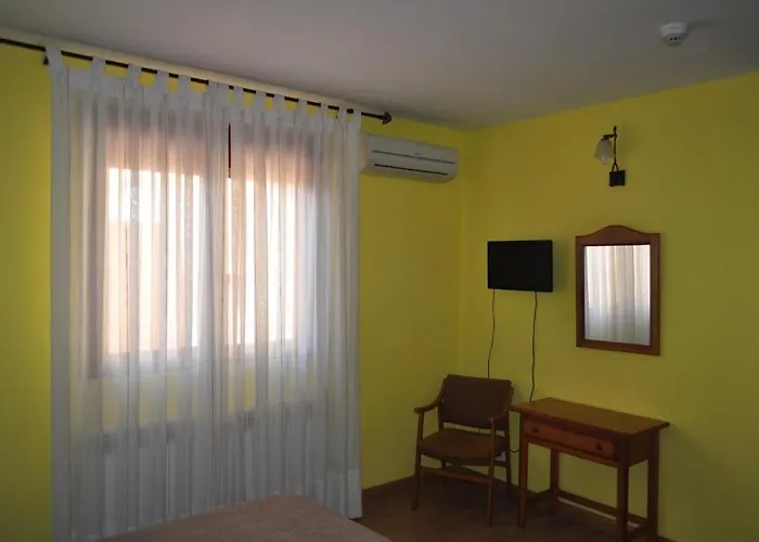 Puente De Piedra Zamora