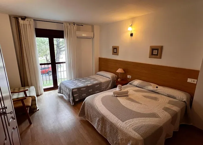 Puente De Piedra Hotel