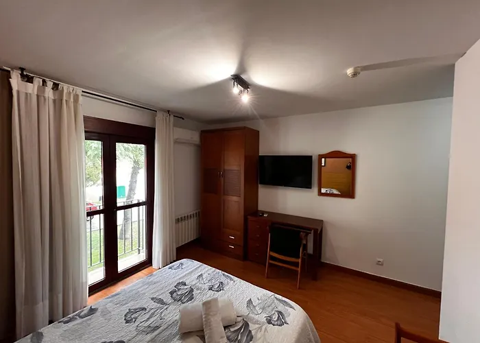 Puente De Piedra Szálloda 2*