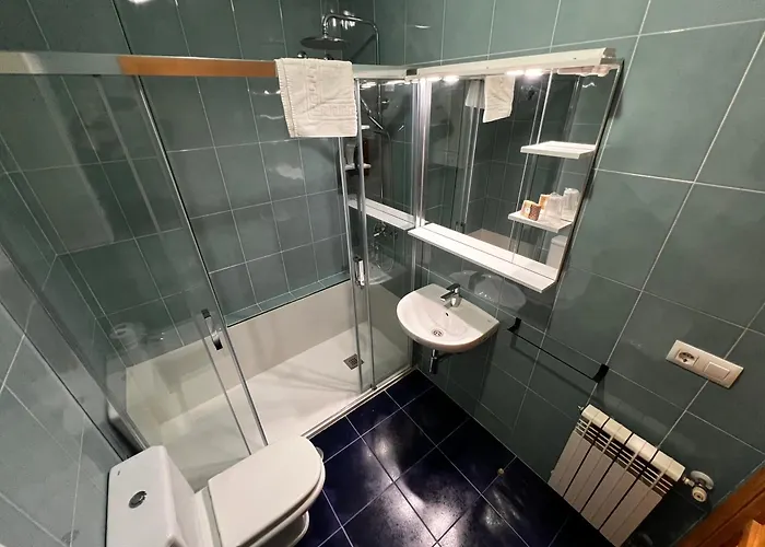 Hotel Puente De Piedra 2*