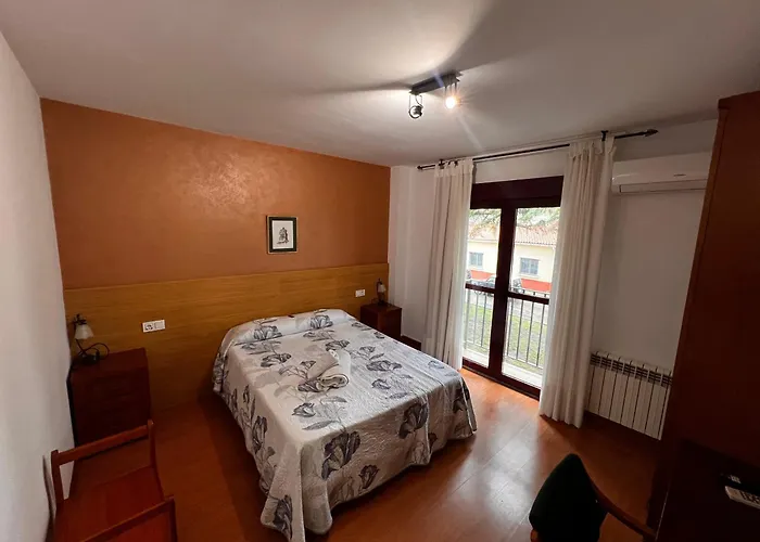 Puente De Piedra Hotel Zamora